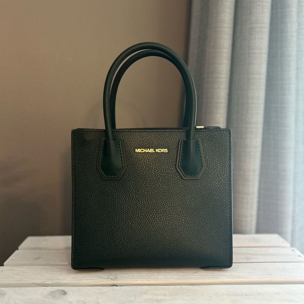 Michael Kors Mercer Medium Pebbled Leather Crossbody Bag in Moss Green